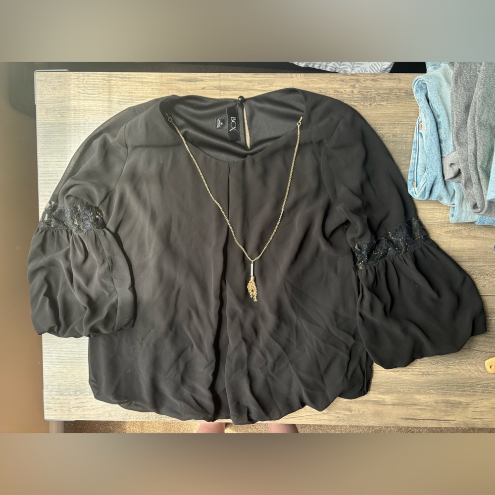 BCX Blouse with Necklace